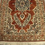 776 4302 ORIENTAL RUG